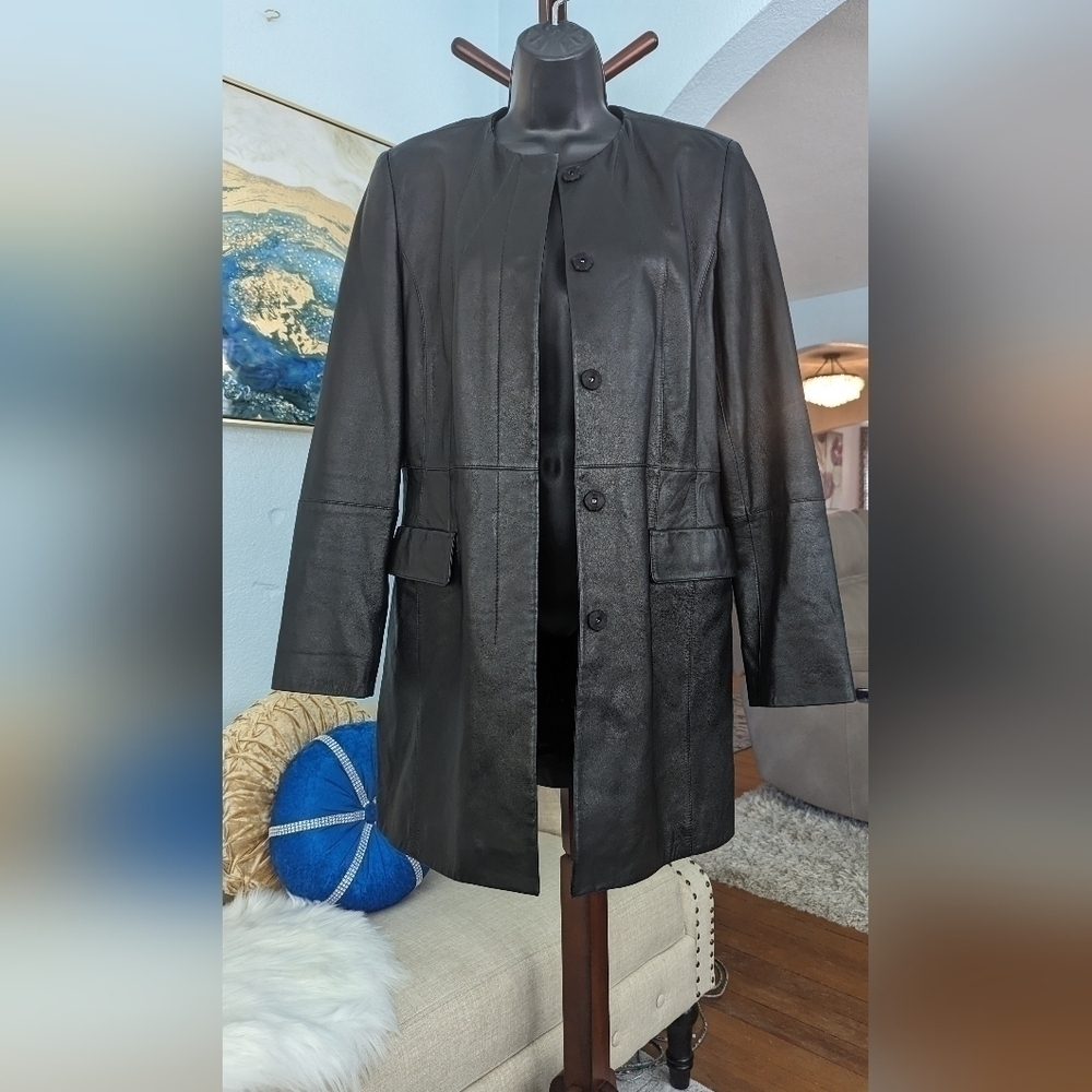 Brooks Brothers Woman's  100%Genuine Leather Jacket Size 10